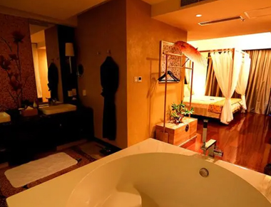 深圳光明养生会所的黄昏恋：当爱情遇上八十岁